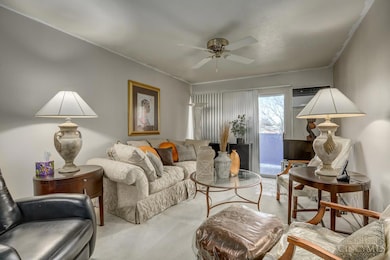 4904 Chalet Dr, Cincinnati, OH 45217 - photo 6