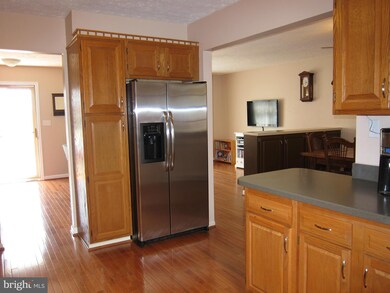 854 Brighton Place, Glen Burnie, MD 21061 - photo 5