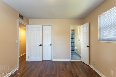 6553 Bo Peep Dr N, Jacksonville, FL 32210 - photo 5