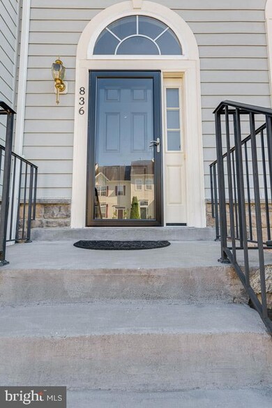 836 Bluefield Square NE, Leesburg, VA 20176 - photo 2