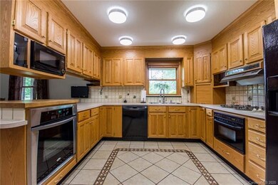 271 Seven Springs Loop unit 25, Statesville, NC 28625 - photo 5