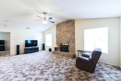 403 Sentry Oaks Dr, Warner Robins, GA 31093 - photo 6