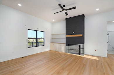 679 N Fox Hill Cir-9