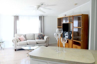 925 Pecan Cir, Sebastian, FL 32976 - photo 5