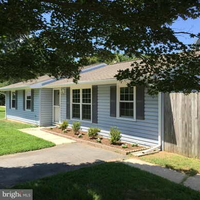 12303 Channel Ct, Newburg, MD 20664 - photo 2
