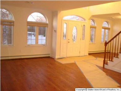 46 Bayview Ln, Staten Island, NY 10309 - photo 3