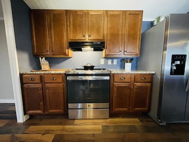 303 Conger St, Cumberland City, TN 37050 - photo 6