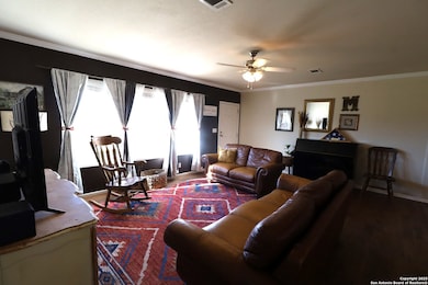 655 County Road 303, Jourdanton, TX 78026 - photo 7