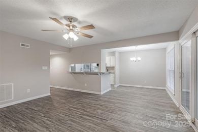 5867 Harris Grove Ln unit 5867, Charlotte, NC 28212 - photo 7