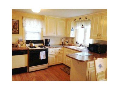 79 Knowles Dr, Warwick, RI 02888 - photo 4