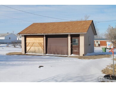 Detached Garage