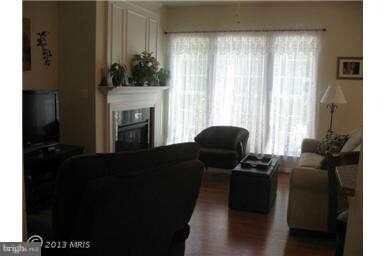 326 Clubside Dr, Taneytown, MD 21787 - photo 5