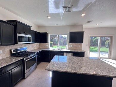 2166 Junipero Ave, Clovis, CA 93619 - photo 4