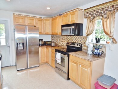 24 Oneida Ave, Brockton, MA 02301 - photo 3