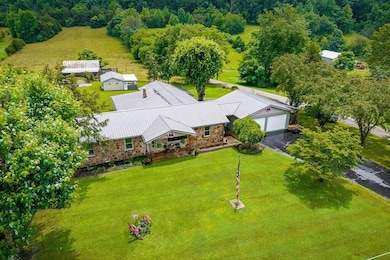 1653 Lester Flatt Rd, Sparta, TN 38583 - photo 2