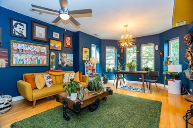 6153 N Richmond St unit 2S, Chicago, IL 60659 - photo 2