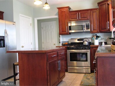 403 Pleasant View Dr, Douglassville, PA 19518 - photo 7