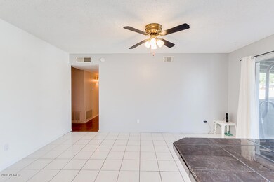 246 W Mclellan Rd, Mesa, AZ 85201 - photo 6