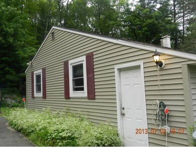 Home sits on Knoll