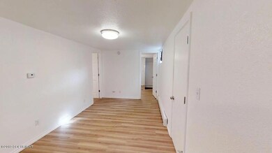 4211 Garfield St unit B, Anchorage, AK 99503 - photo 2