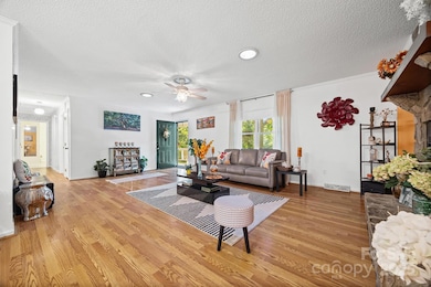 1168 Birchwood Dr, Clover, SC 29710 - photo 5