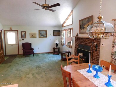 114 Stallion Dr, Lords Valley, PA 18428 - photo 6