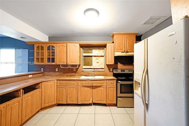 2951 NW 57th St, Miami, FL 33142 - photo 6