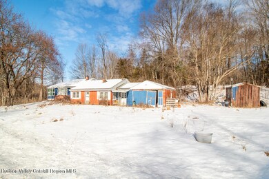 127SpringLakeDr02