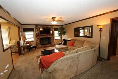 507 S Monroe St, Raymore, MO 64083 - photo 4