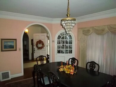Dining Room. Formal Dining