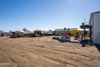 42622 3rd St E, Lancaster, CA 93535 - photo 6