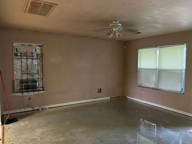 3422 Melbourne St, Houston, TX 77026 - photo 5