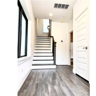 1749 Ojeman Spring Ln, Houston, TX 77055 - photo 7