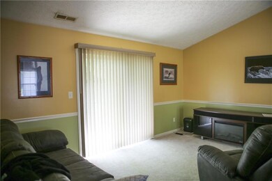 8859 Woodpointe Cir, Indianapolis, IN 46234 - photo 5