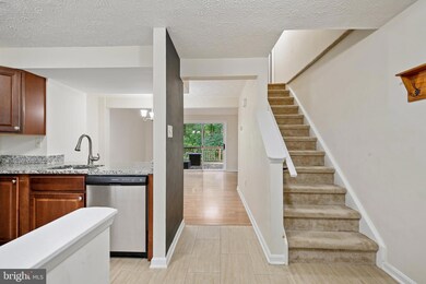 19140 Partridge Wood Dr, Germantown, MD 20874 - photo 6