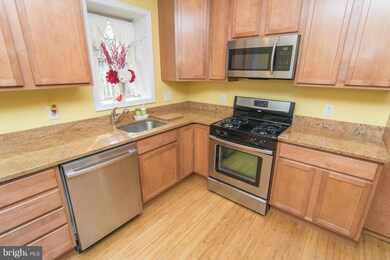 111 Rochester Place, Baltimore, MD 21224 - photo 4