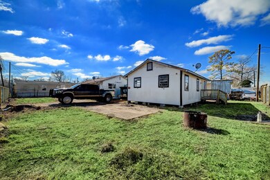 4422 Gaston St, Houston, TX 77093 - photo 2