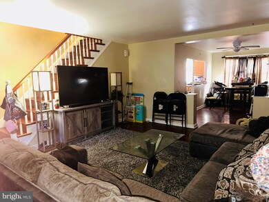 6818 Radbourne Rd, Upper Darby, PA 19082 - photo 4