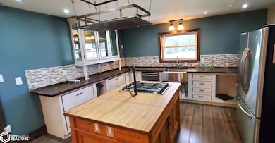 120 N 24th St, Denison, IA 51442 - photo 5