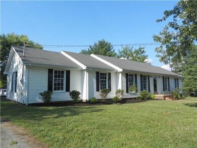 102 Hilltop Dr, Shelbyville, TN 37160 - photo 4