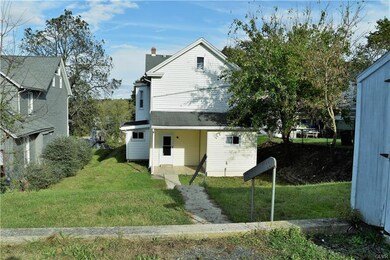 2104 Lincoln Ave unit First Floor, Whitehall, PA 18052 - photo 2