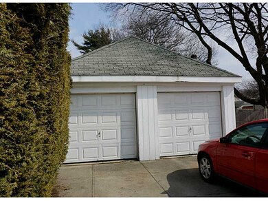 207 Jastram St, Providence, RI 02908 - photo 2