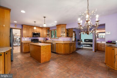 901 E Evesham Rd, Runnemede, NJ 08078 - photo 5