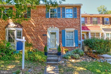 13549 Deerwater Dr, Germantown, MD 20874 - photo 2