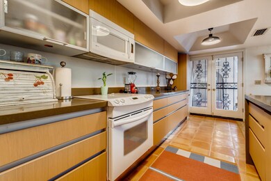 08 Kitchen 1598644016748