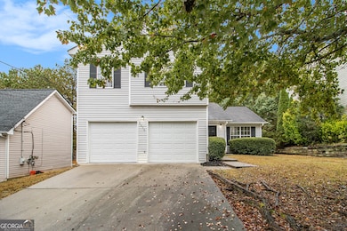 2373 Wellborn Hills Ct, Lithonia, GA 30058 - photo 2