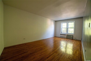 66-92 Selfridge St unit 3E, Forest Hills, NY 11375 - photo 4