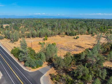 NSA Nevada Ln, Redding, CA 96003 - photo 4