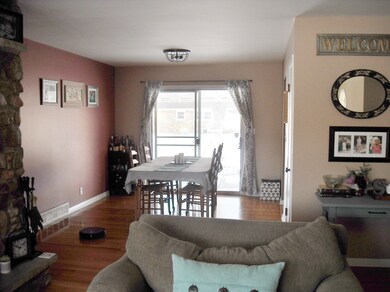 1868 Robert Ct unit 1, Aurora, IL 60506 - photo 4