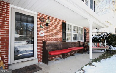 1421 Cathys Ln, North Wales, PA 19454 - photo 2